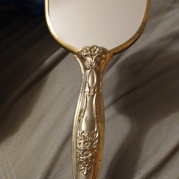 Vintage Hand Mirror with Bird Design - Picture 5 of 7
